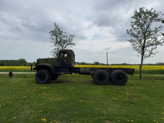 KRAZ 255b V8