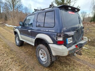 Mitsubishi Pajero 3.5 V6 153kW