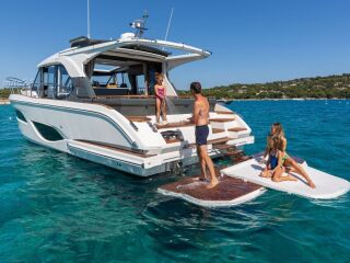 Marex 440 Scandinavia/Gourmet Cruiser 2 x DPI Volvo Penta D6-440  2x440hp  + Joystick