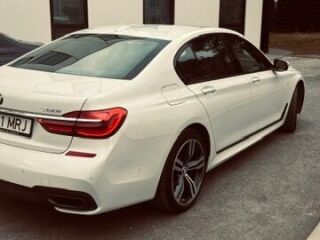 BMW 750 4.4 V8 330kW