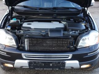 Volvo XC90 Momentum AWD Facelift EU5 2.4 TDI D5 147kW