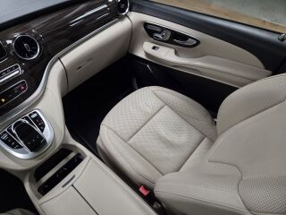 Mercedes-Benz V 300 Avantgarde LONG 4Matic 2.0 176kW
