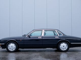 Jaguar XJ Daimler 4.0 166kW