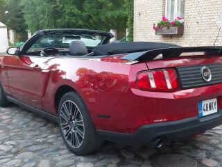 Ford Mustang GT 4.6 V8 24v SOHC 235kW