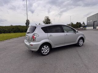 Toyota Corolla Verso 1.6 81кВ
