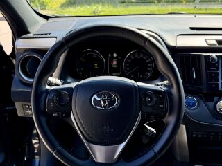 Toyota RAV4 Premium 2.5 114kW