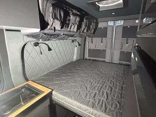 Mercedes-Benz Sprinter 4x4 MatkaVan 2.0 140кВ