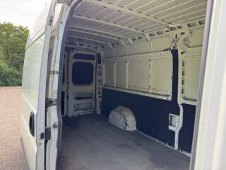 Peugeot Boxer L4H2 2.2 96kW