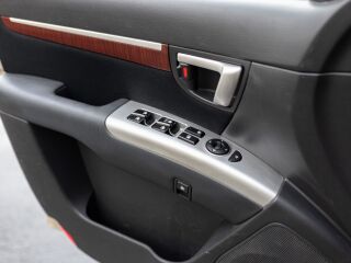 Hyundai Santa Fe 2.7 139кВ