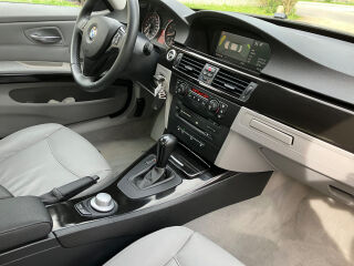 BMW 330 Xi 3.0 190кВ