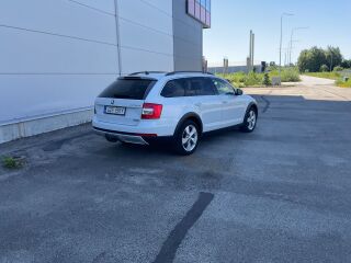 Skoda Octavia Scout 2.0 135кВ