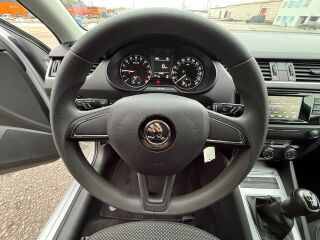Skoda Octavia Combi Ambiente Facelift EU6 1.6 R4 TDI 81кВ