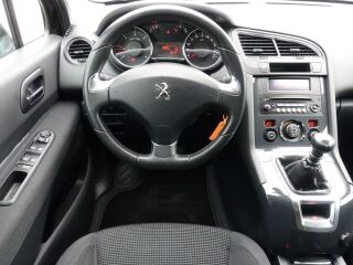Peugeot 5008 Style Facelift 1.6 R4 HDi 84кВ