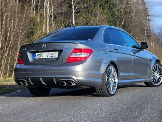 Mercedes-Benz C 63 AMG 6.2 V8 336kW