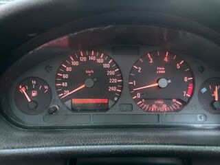 BMW 328 2.8 142kW