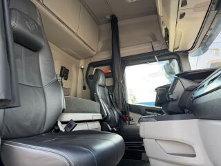 Scania S560 A4X2EB MEGA 13.0 412kW