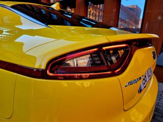 Kia Stinger Sunset Yellow Limited Edition 3.3 V6 BiTurbo 272kW