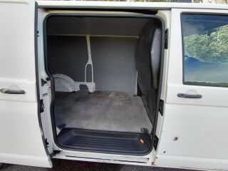 Volkswagen Transporter L1H2 N1 2.5 R5 TDI 96kW