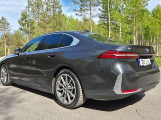 BMW i5 eDrive40 250kW