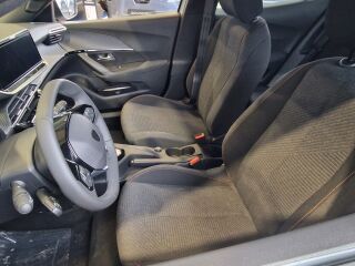 Peugeot 2008 Business Hybrid 110 e-DCS6 1.2 74kW