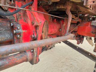 TRAKTOR T-25A