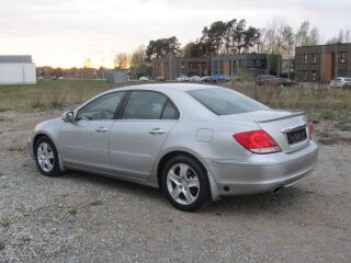 Honda Legend 3.5 V6 LPG 217kW