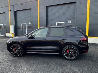 Porsche Cayenne 3.0 180кВ