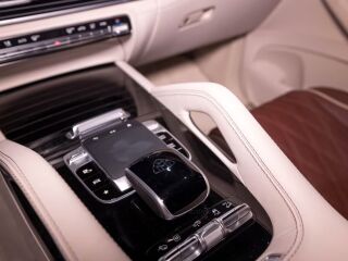 Mercedes-Benz GLS 600 MAYBACH 4.0 V8 410kW