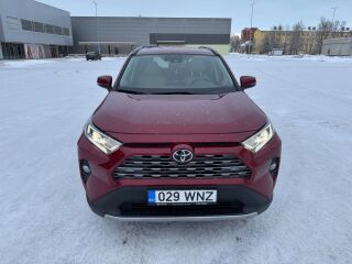 Toyota RAV4 SUV Premium 4WD Multidrive 2.0 M20A Valvematic 129kW