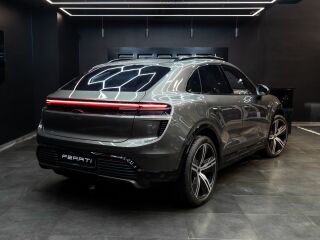 Porsche Macan Turbo 470kW