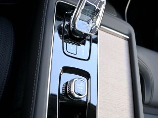 Volvo XC90 4C AWD H&K BRIGHT 7 INTELLI SAFE PRO MY26 2.0 T8 Long Range Plug-in 335kW
