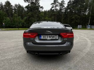 Jaguar XE 30t AWD R-Sport 2.0 221kW