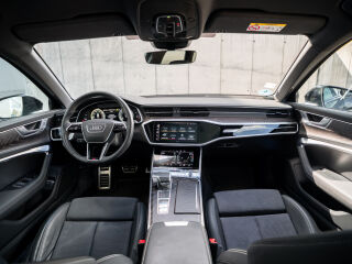 Audi A6 Avant S line 50TFSIe quattro 2.0 220kW