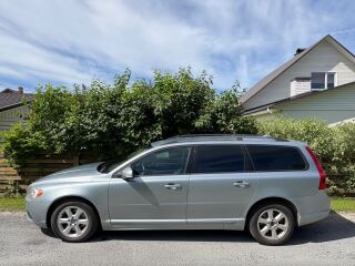 Volvo V70 Momentum 2.4 D5 120kW