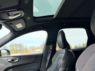 Volvo XC60 B5 AWD ULTIMATE DARK 2.0 B5 173kW