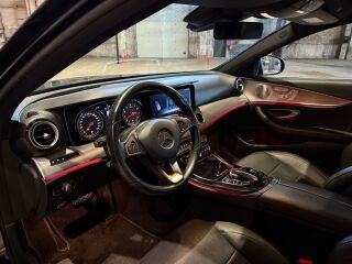 Mercedes-Benz E 400 4MATIC 3.5 245kW