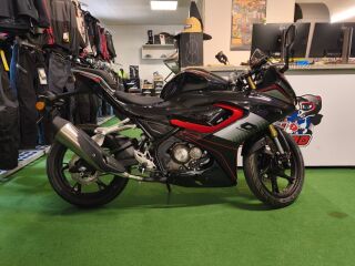 QJ Motor SRK 125 R 11kW