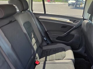 Volkswagen Golf 2.0 135кВ