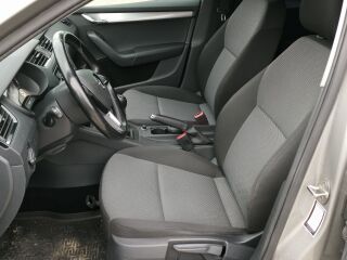Skoda Octavia N1 1.2 R4 TSI 63kW
