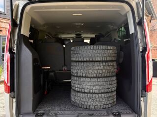 Ford Tourneo Custom Long family 2.0 125kW