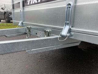 Tiki Treiler Keevis PRO 400-DLH 4.0x1.5 Kaanega kastihaagis