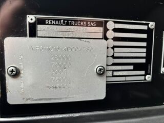 Renault T 460 6x2/4 345kW