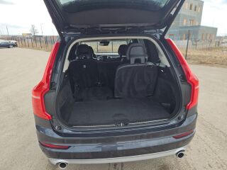 Volvo XC90 AWD D5 MOMENTUM 2.0 173kW
