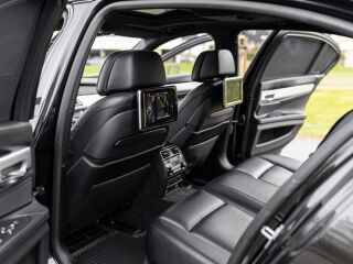 BMW 740 M-pakett 3.0 230кВ