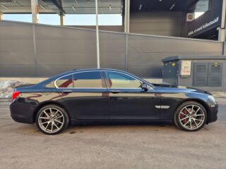BMW 730 3.0 180кВ