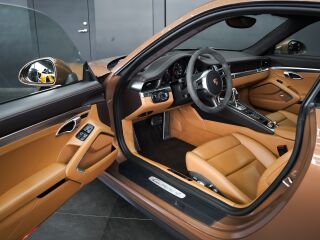 Porsche 911 Carrera 4 3.4 257kW