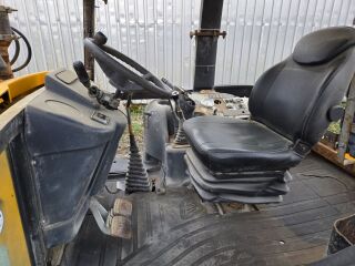JCB 2CX