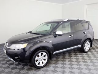 Mitsubishi Outlander Luxury 2.0 DI-D 103kW