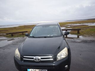 Toyota RAV4 2.2 130kW