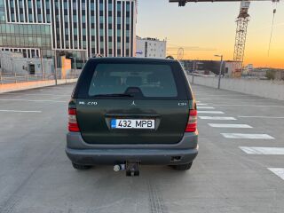 Mercedes-Benz ML 270 2.7 120kW